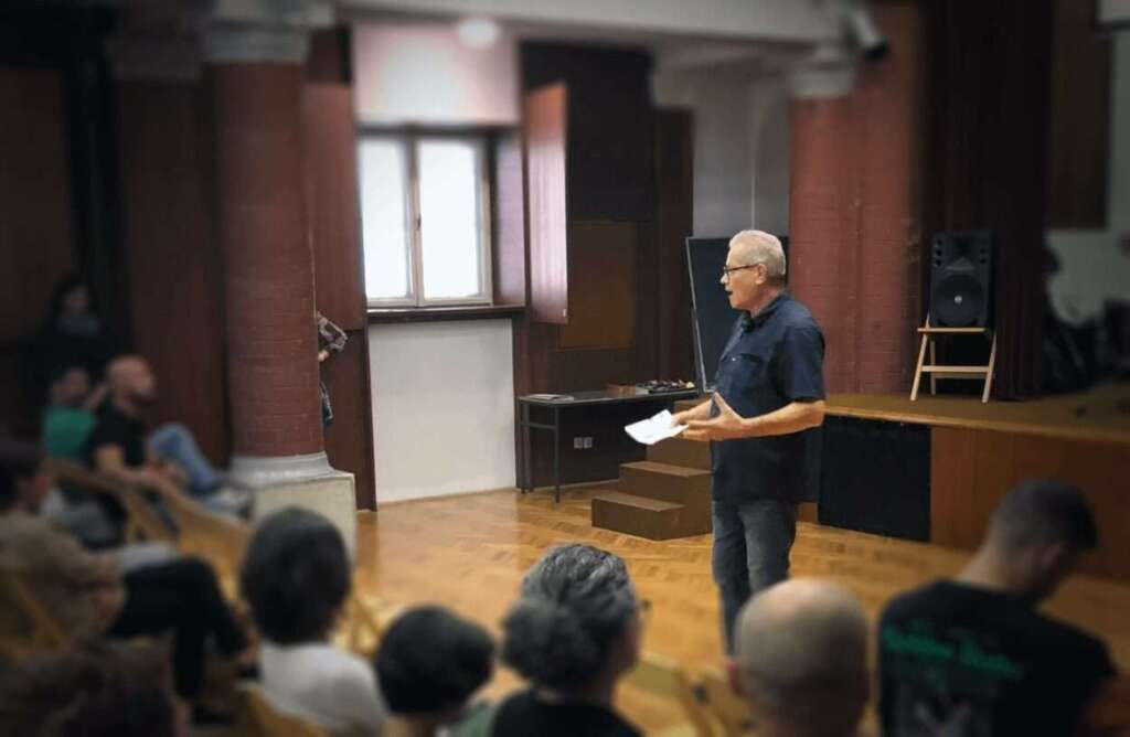 A workshop in front of 300+ parents and teachers at a primary school